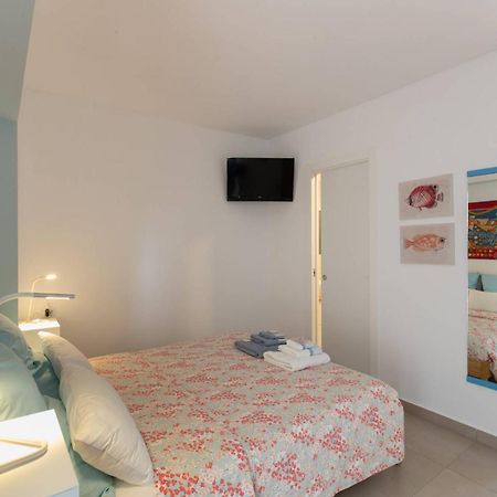 Residence Mersa Brolo Bagian luar foto